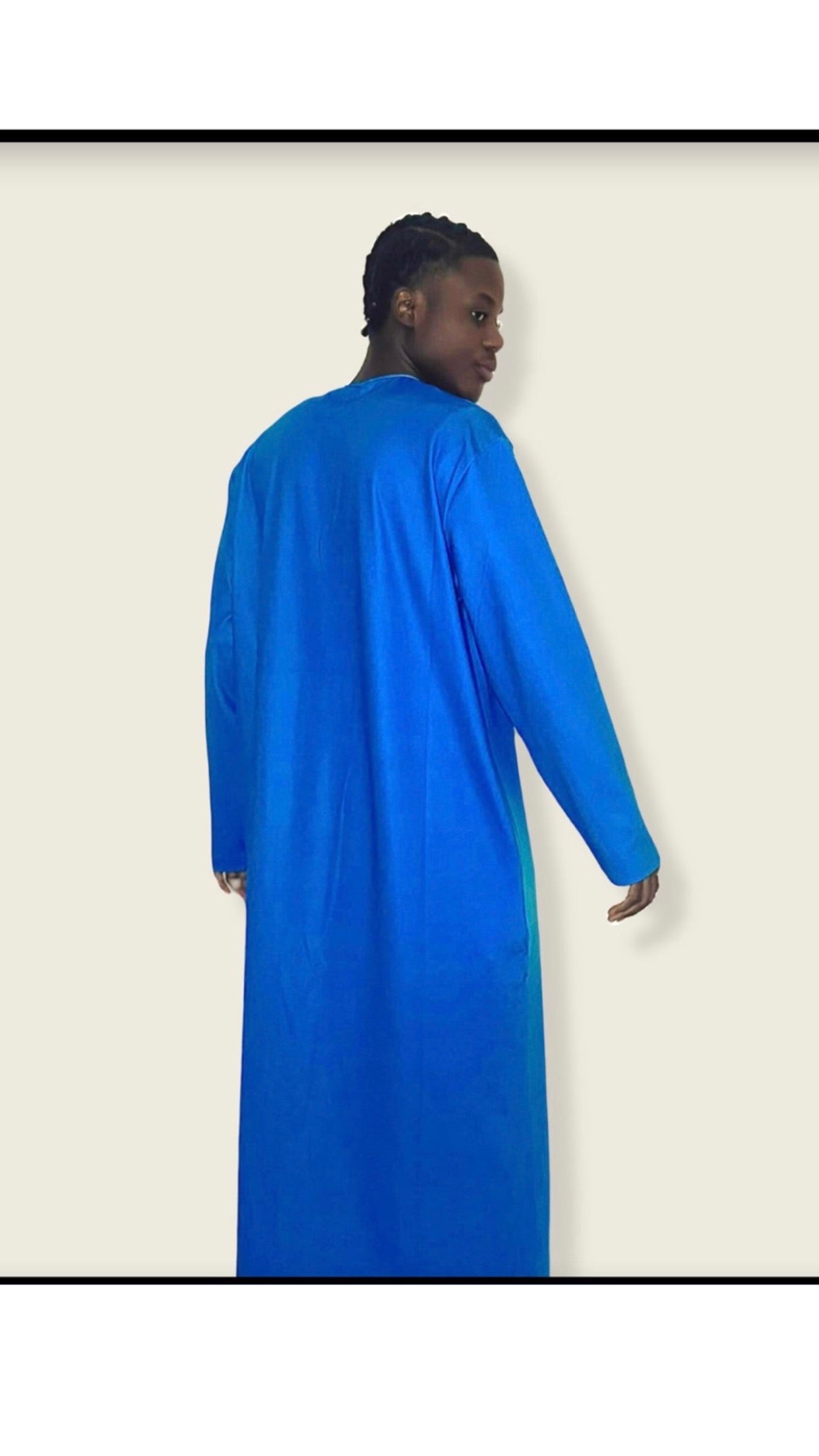 Qamis OM